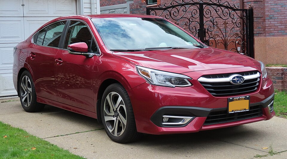 Subaru Legacy photographed from the front